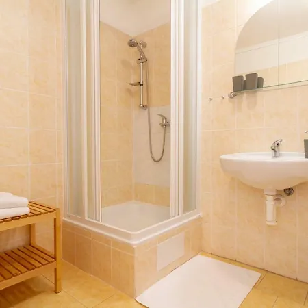 Apartmany U Nemocnice Ceske Budejovice Exterior photo