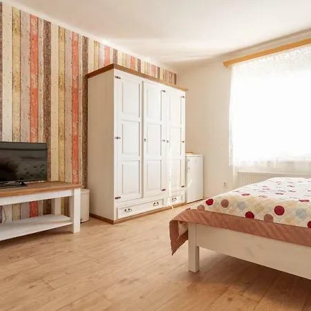 Apartmany U Nemocnice Ceske Budejovice Exterior photo