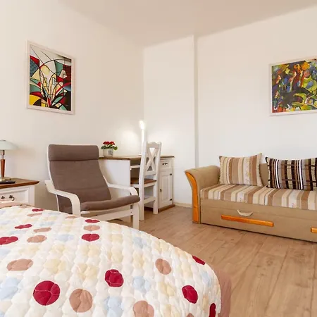 Apartmany U Nemocnice Ceske Budejovice Exterior photo