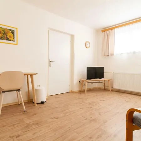 Apartmany U Nemocnice Ceske Budejovice Exterior photo